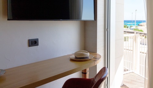 Superior Room, Balcony, Sea View