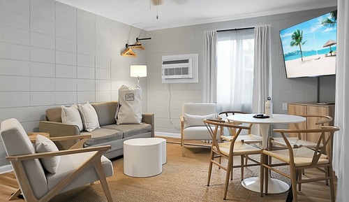 Comfort Suite, 1 Queen Bed with Sofa bed, Non Smoking, Kitchen