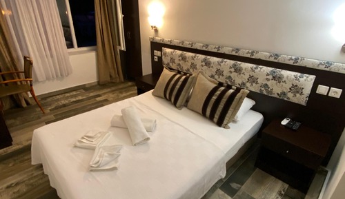 Standard Double Room, Hill View