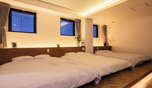 Deluxe Suite, Multiple Beds, Private Bathroom, Annex Building