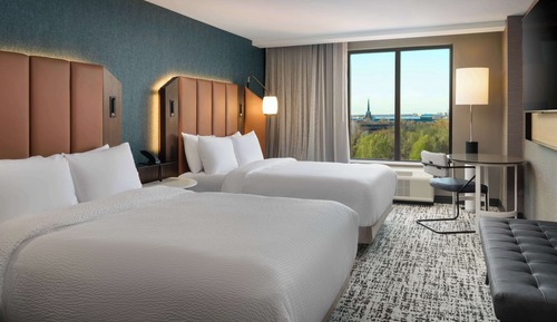 Room, 2 Queen Beds, City View