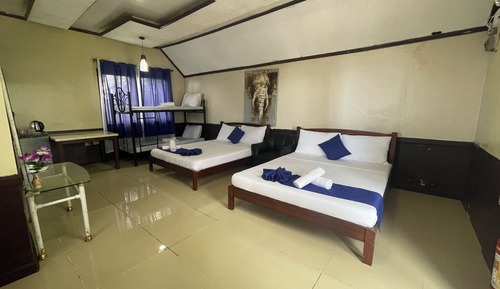 Family Room, Mountain View