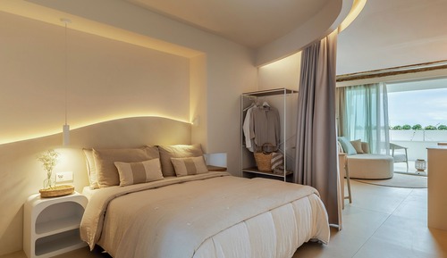 BLUE 2 WITH SEA VIEW