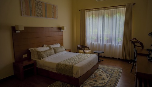 Basic Single Room, 1 Queen Bed, Non Smoking