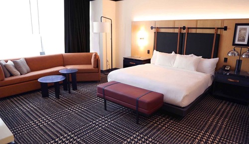 Premium Single Room, 1 King Bed