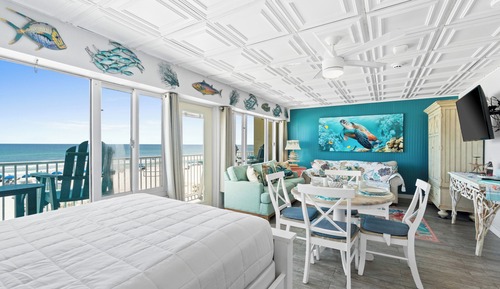 Deluxe Studio, Ocean View (311)