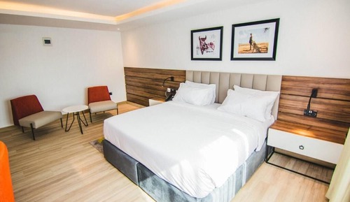 Deluxe Single Room