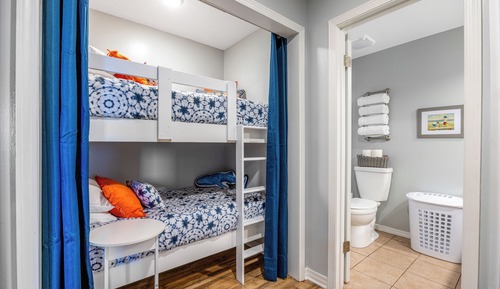 Condo, Multiple Beds, Balcony, Garden View (St Thomas Square 1210B)