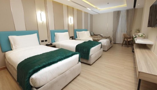 Premier Room