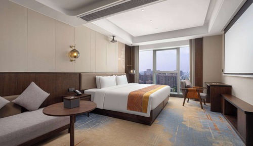 Room, 1 King Bed, Non Smoking (Hollywood Cinema)