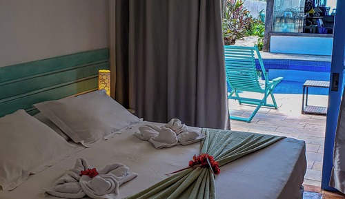 Suite, Pool View