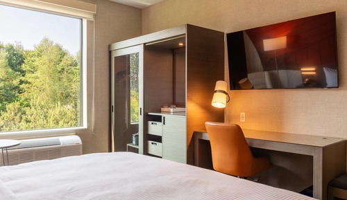 Suite, 2 Queen Beds, Accessible, Non Smoking (Efficiency)