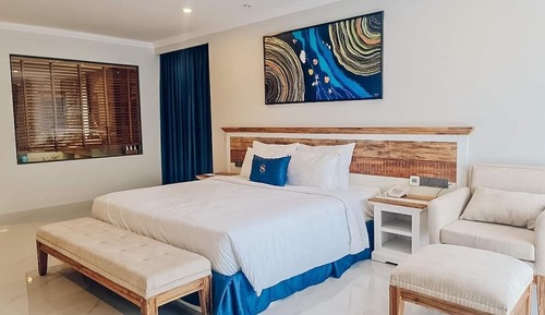 Double Room, Pool View