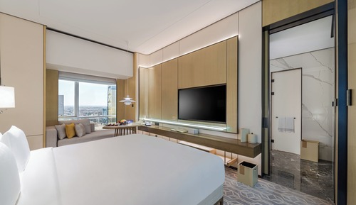 Premium Suite - Faisaliah Tower View