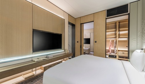 Premium Suite