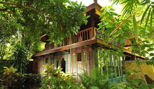 Deluxe bungalow with garden view