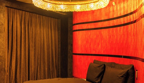 Prive Suite