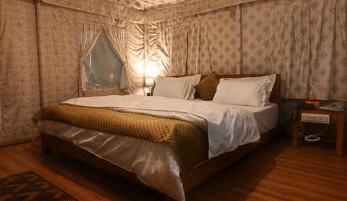 Deluxe Tent