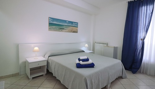 Apartment, 3 Bedrooms, Smoking, City View