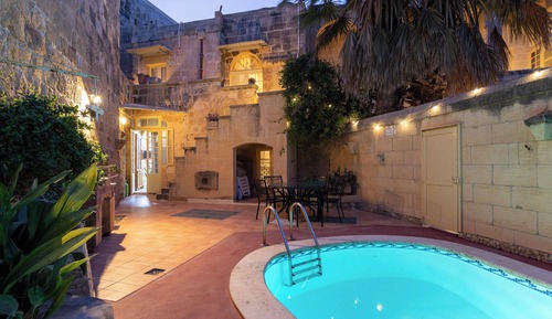 Deluxe Villa