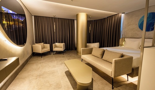 Honeymoon Room, 1 King Bed, Partial Sea View