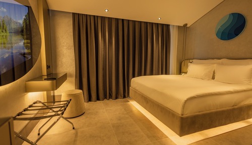 Economy Double Room, 1 King Bed