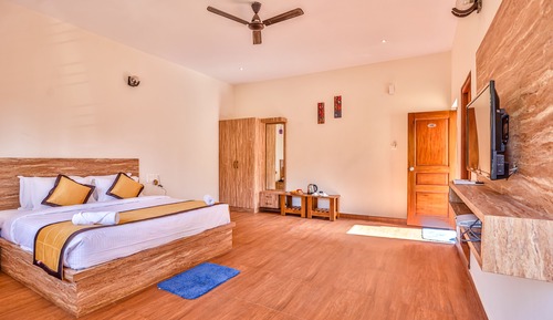 Deluxe Room With View