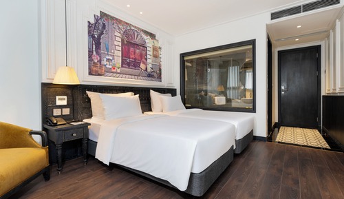 Executive Double Room, Bathtub, City View