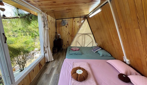 Romantic Quadruple Room, 1 Bedroom, Partial Lake View
