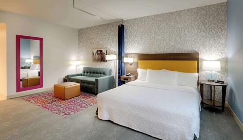Studio Suite, 1 King Bed, Accessible (Roll-In Shower)