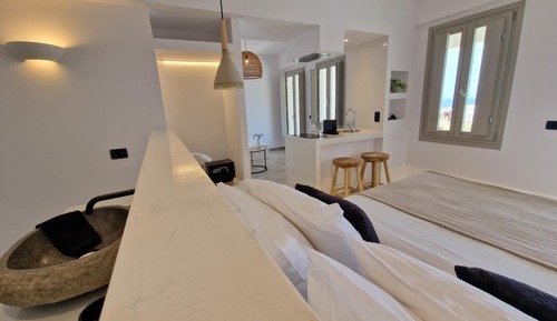 Comfort Studio Suite, Multiple Beds, Sea View