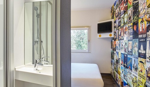 Room, 1 Double Bed, Private Bathroom