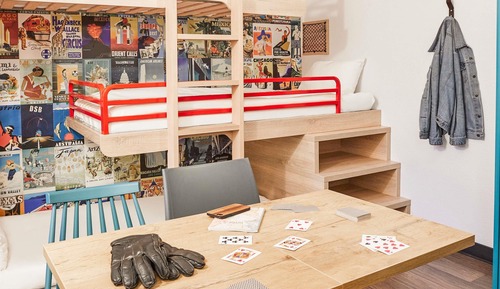 Room, Multiple Beds