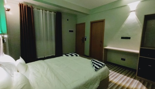 Premium Room