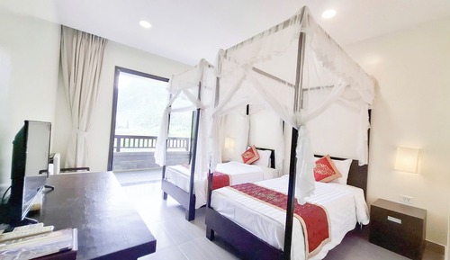 Deluxe Double or Twin Room, Valley View
