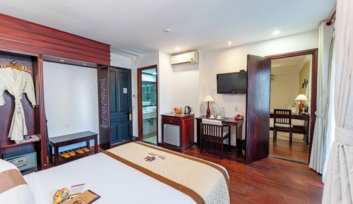 Family Room, 2 Bedrooms, Connecting Rooms