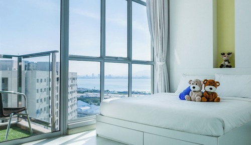 Honeymoon Apartment