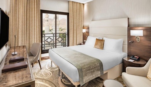 Standard Room, 1 King Bed