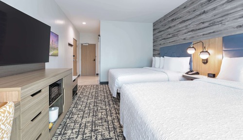 Room, 2 Queen Beds, Refrigerator & Microwave