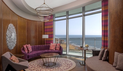 Suite, 1 Bedroom, Non Smoking, Balcony (Tower)