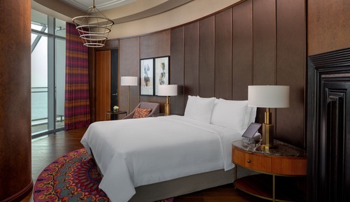 ITC One with City View, Private Balcony & Luxury Hours
