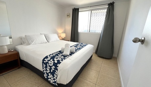 Apartment, Multiple Beds
