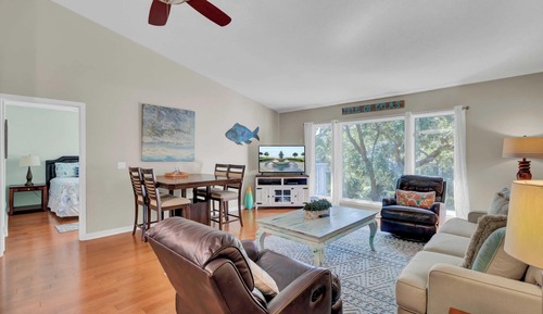 House (2 Bedrooms)