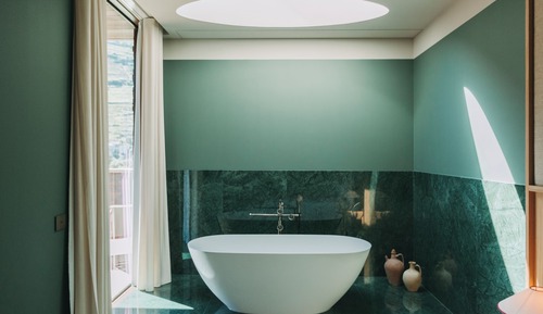 Royal Suite, Bathtub, River View