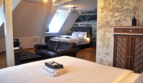 Quadruple Room with Shared Bathroom