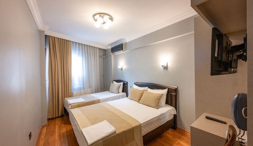 Classic Triple Room