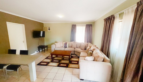 Luxury Suite