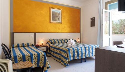 Camera Tripla Superior con Veranda