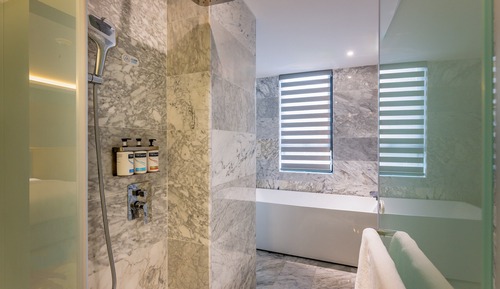 Standard Room, 2 Double Beds, Bathtub, Mountain View