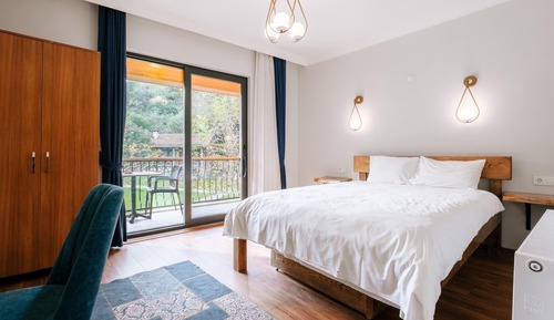 Standard Double Room, River View